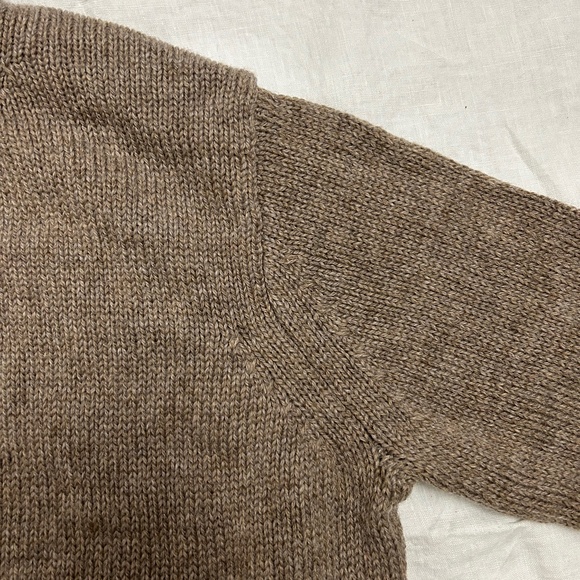 Casual Brown Asymmetrical Knit Sweater - Picture 4 of 9